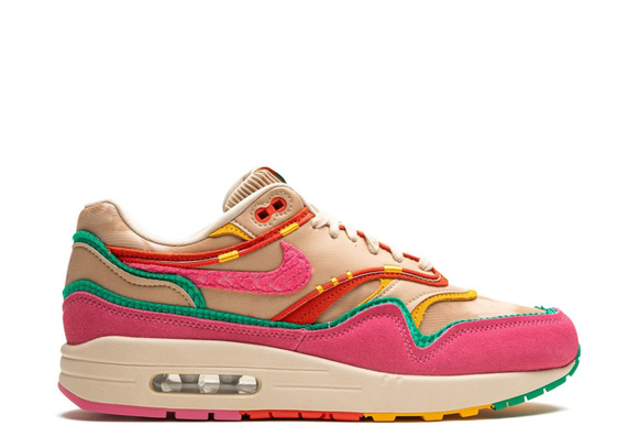 Nike Air Max 1 Familia (Pink)