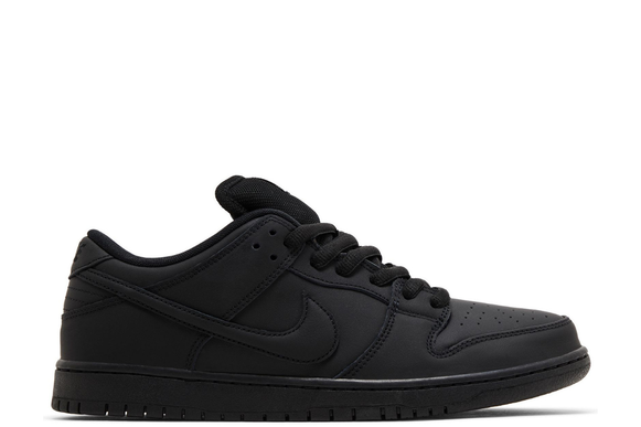 Nike Dunk Low SB (Triple Black)